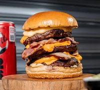 Burger Brasa triplo